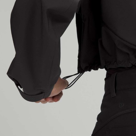 Lululemon Cropped Jacket - Picture 4 of 10